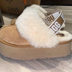 UGG Women Funkette Slipper